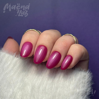 Aura Nails Prune